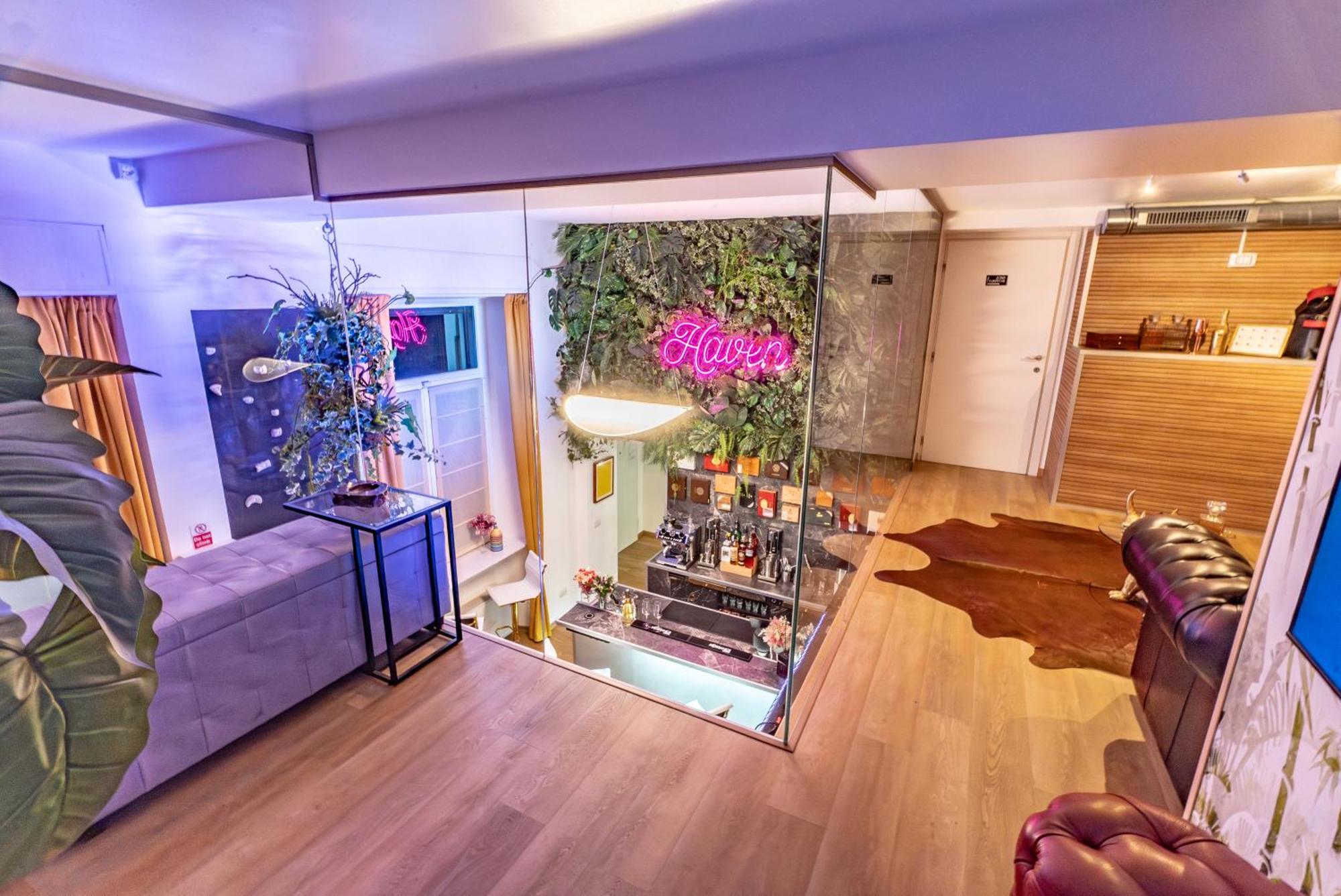 קומו Luxe & Central Haven - Jacuzzi, Sauna, Steam, Private Parking מראה חיצוני תמונה